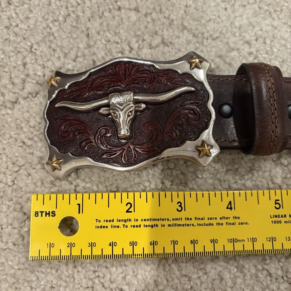 NWOT Genuine Leather Men’s Belt With Long Horn Buckle Size 34 Brown